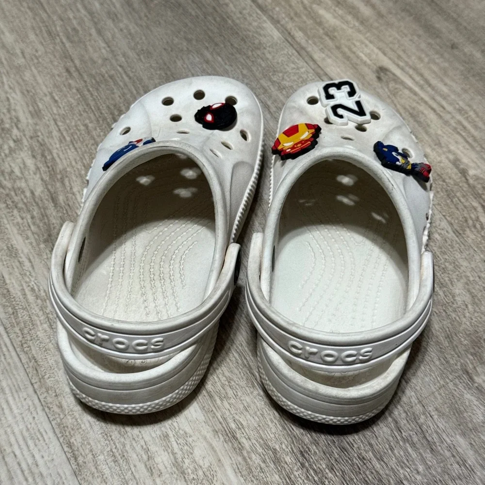Crocs‎ white 10 C with charms